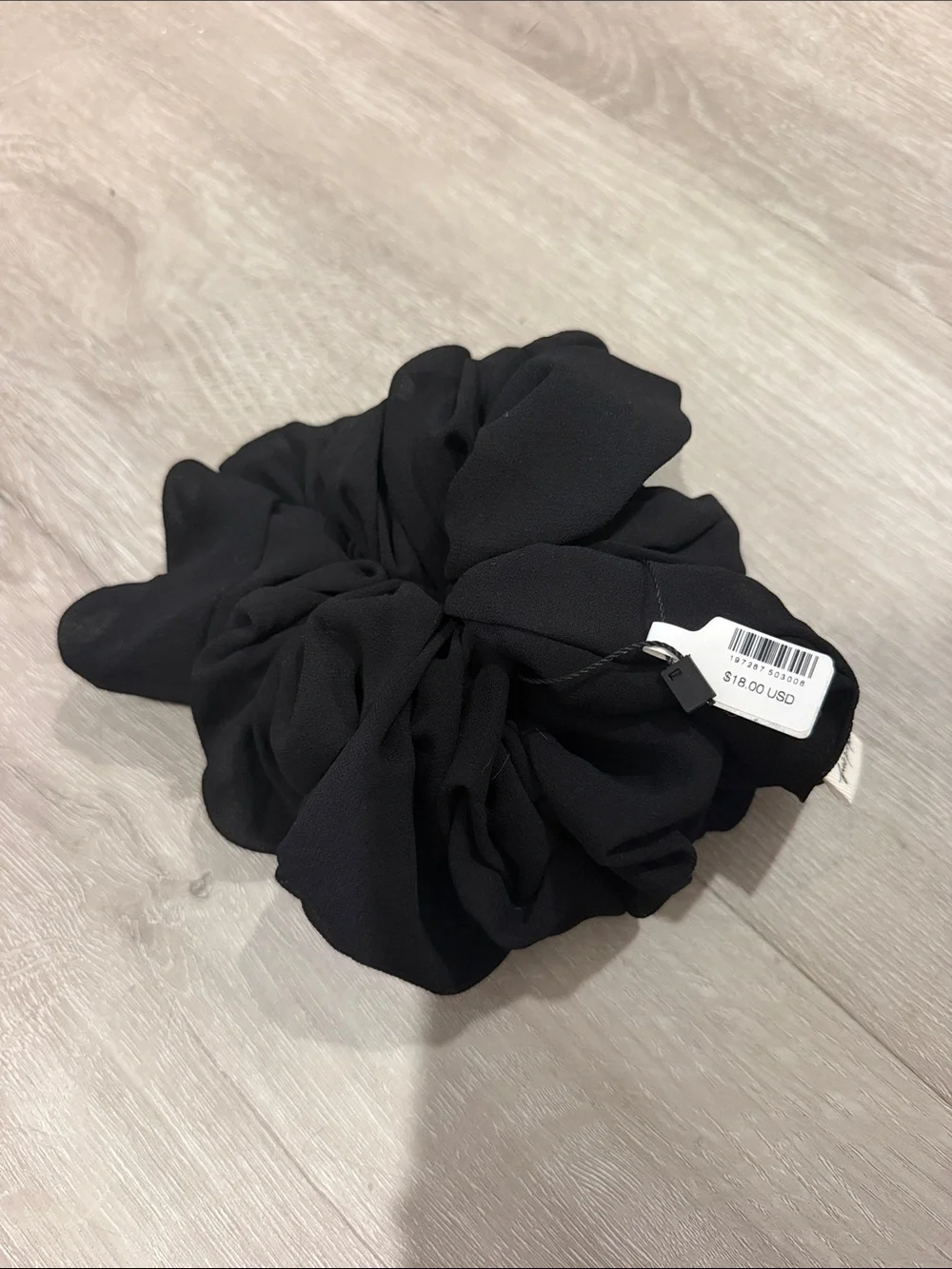 Free People// Chiffon Jumbo Scrunchie